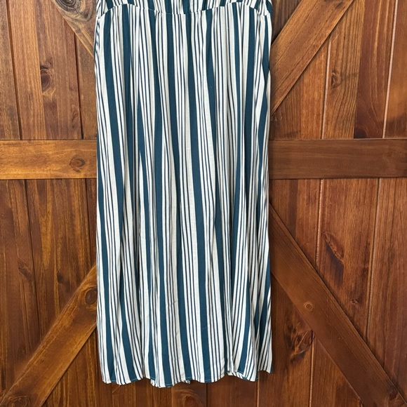 Torrid Maxi Rayon Slub Button Front Godet A-line Dress Strip Blue 00 - Picture 6 of 9